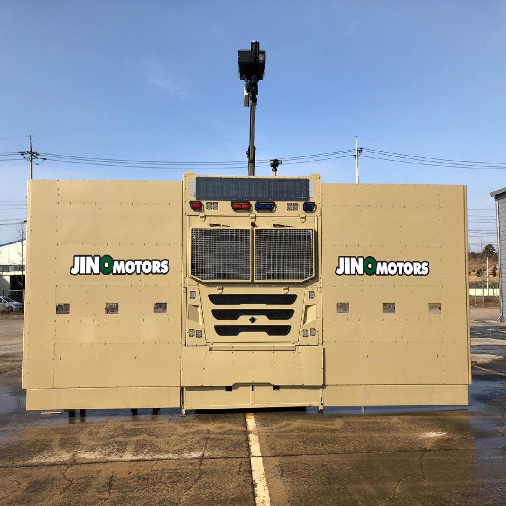 Multifunctional Barricade Vehicle