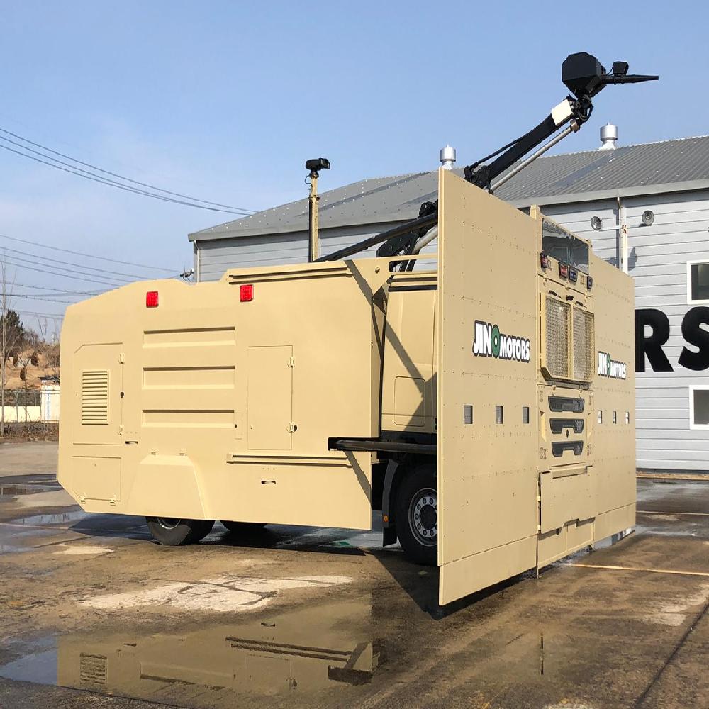 Multifunctional Barricade Vehicle