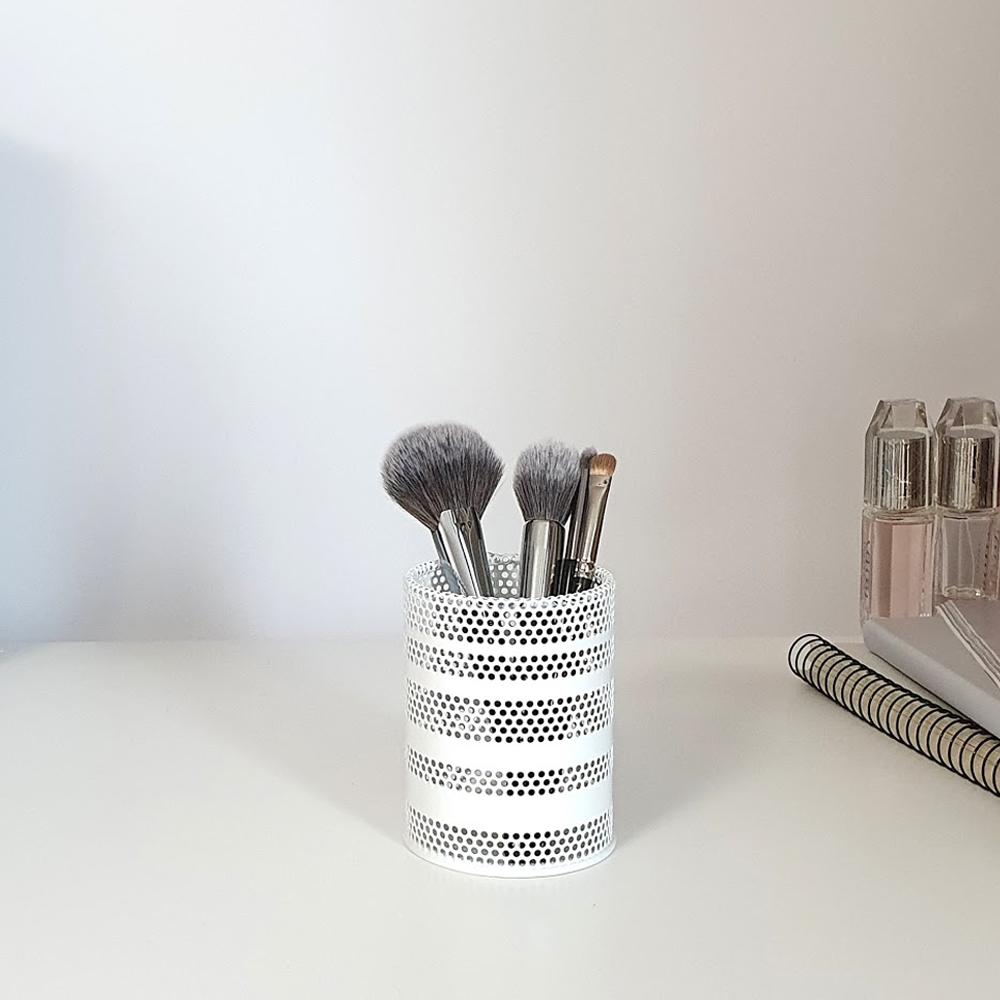 Steel Round Pencil/ Pen Holders Pen holder